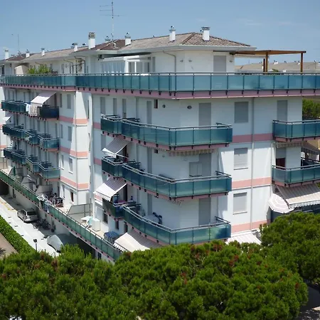 Lara * Lido di Jesolo